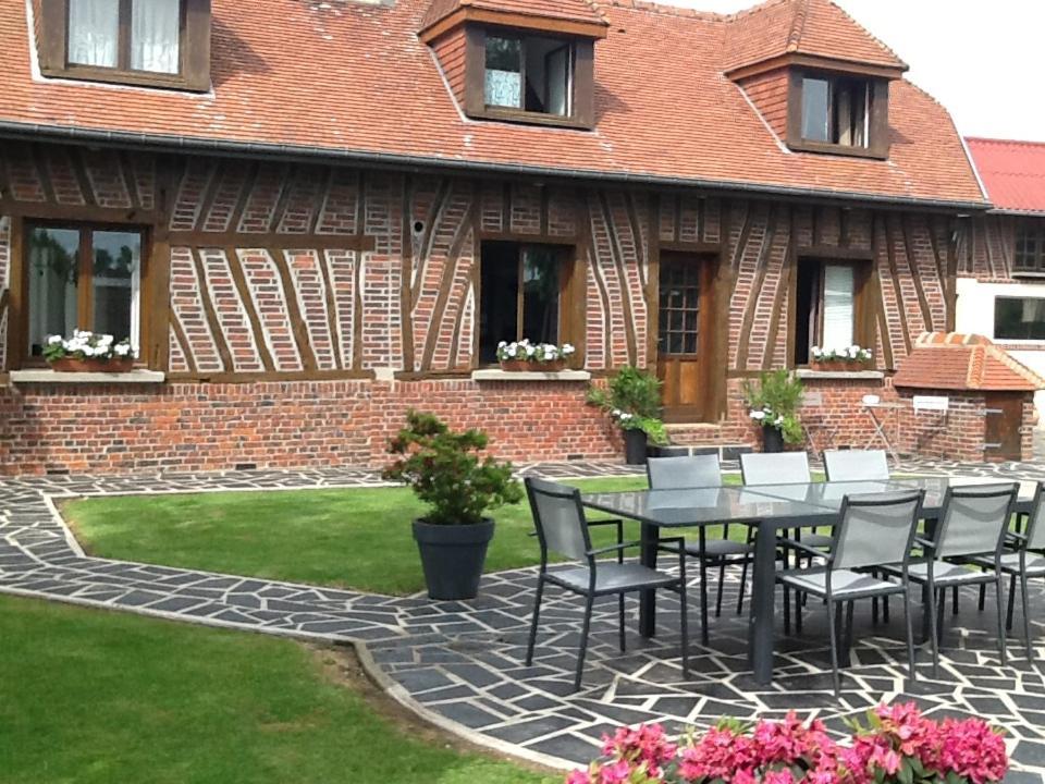 Les Chambres De Paule Thieulloy-l'Abbaye Exterior photo