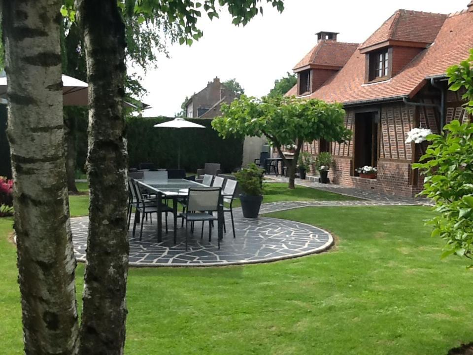 Les Chambres De Paule Thieulloy-l'Abbaye Exterior photo